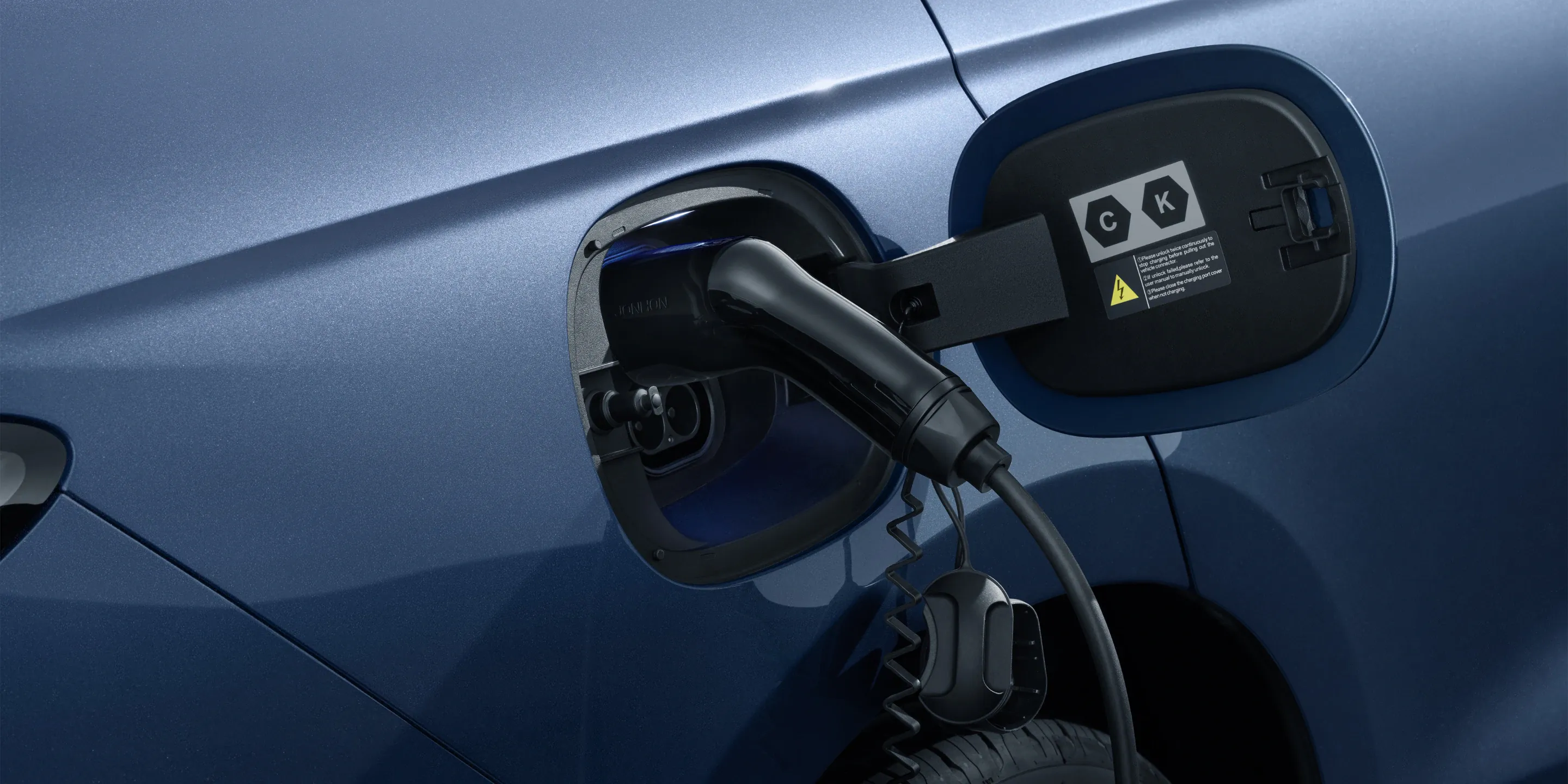 BYD SEAL 6 DM-i Touring – byd seal dmi touring charging xl